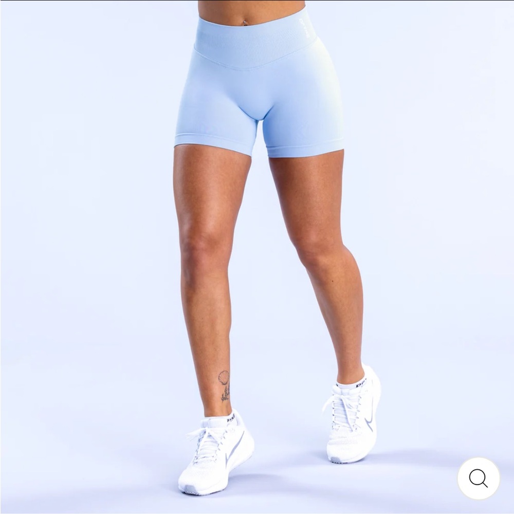 DFYNE Women's Ice Blue Impact Shorts Small